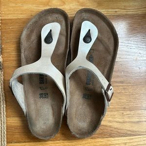 Birkenstock Gizeh thong sandal pearl white size 38 (7-7/12) regular (wide)